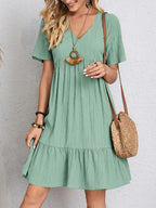 Robe d'été décontractée ample à volants à col en V et manches courtes pour femme, idéale pour la plage