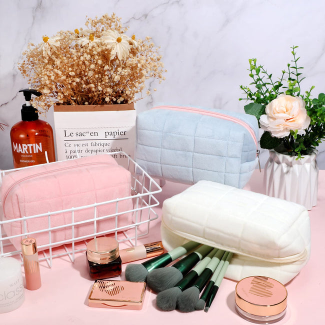 Plush Makeup Bag Checkered Cosmetic Bag Cosmetic Travel Bag Large Zipper Travel Toiletry Bag Portable Multi Functional Capacity Bag Cute Makeup Brushes Storage Bag For Women Hover Image
