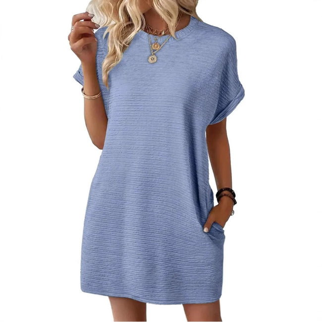 Robe Femme Courte à Manches Courtes Col Rond Ample Couleur Unie avec Poches Hover Image