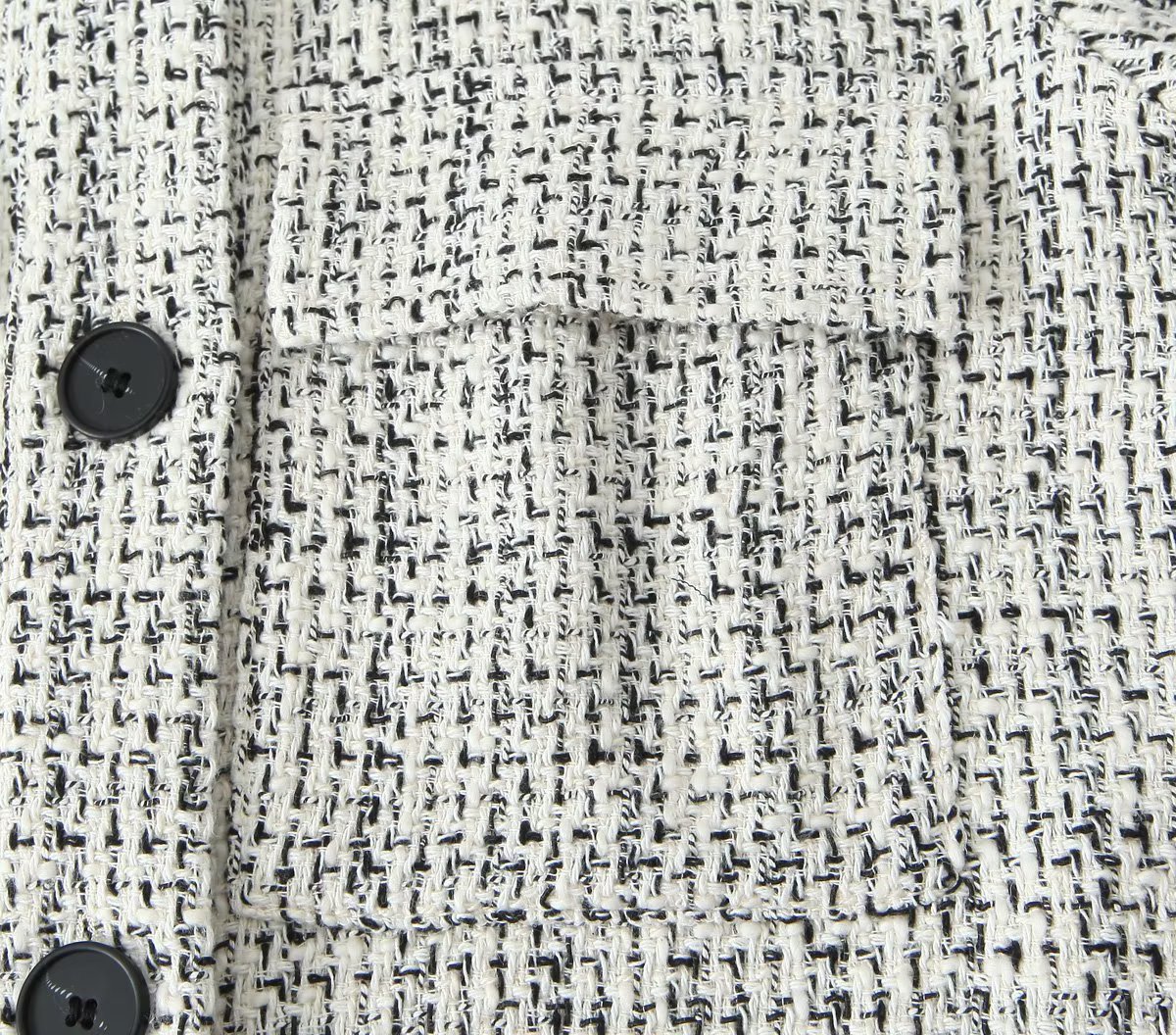 Blazer texturé en tweed pour femme avec poches plaquées