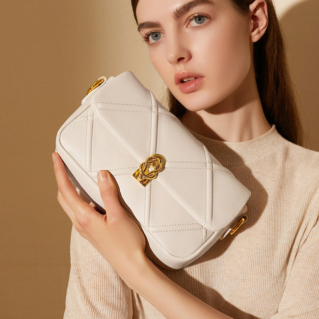 Nouveau sac à bandoulière sous les aisselles pour femmes, style niche. Hover Image