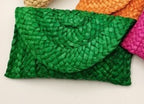 Pochette en cosse de maïs tressée de loisirs
