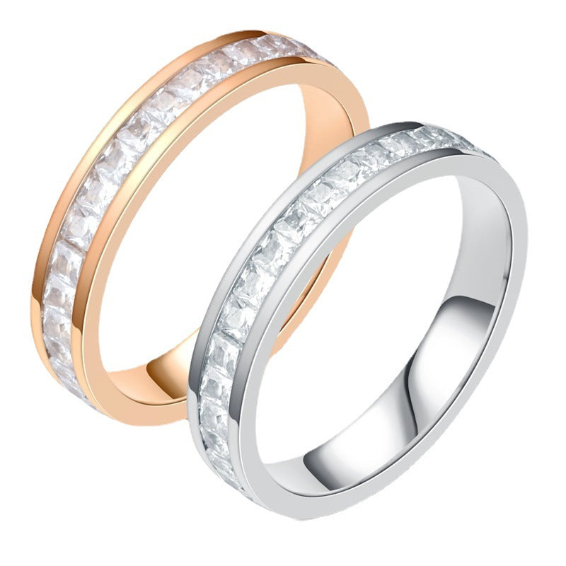 Bague en acier inoxydable avec strass tendance pour femme