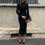 Robe moulante unie avec drapé à la taille