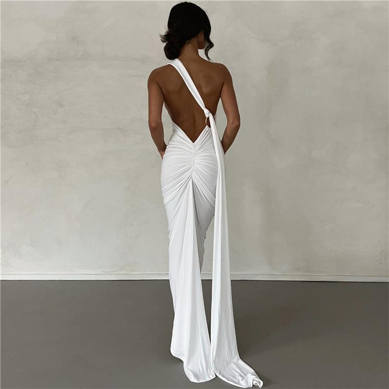 Robe fourreau dos nu à licou pour femme