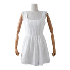 Robe sans manches à col carré et épaules dénudées