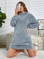 Robe à capuche et manches longues en peluche pour femme