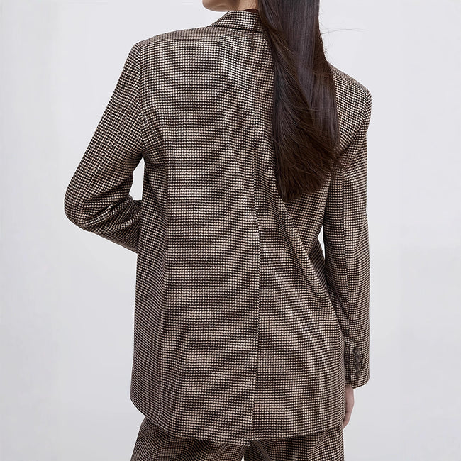 Blazer écossais élégant et stylé pour femme Main Image