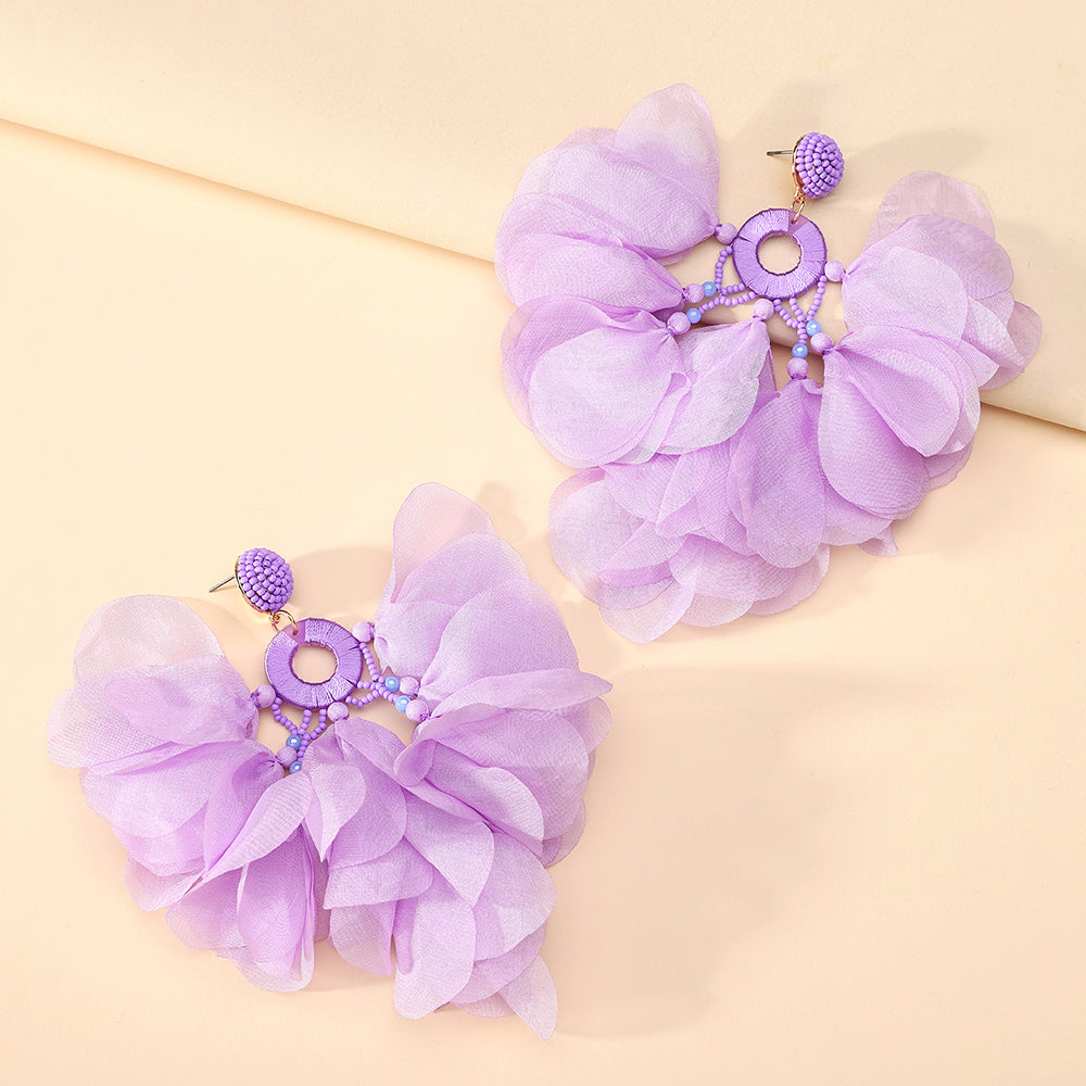 Boucles d'oreilles pendantes bohèmes faites à la main avec perles et fleurs en mousseline pour femmes, bijoux fantaisie pour vacances tropicales
