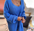 Veste droite et robe pull à fines bretelles