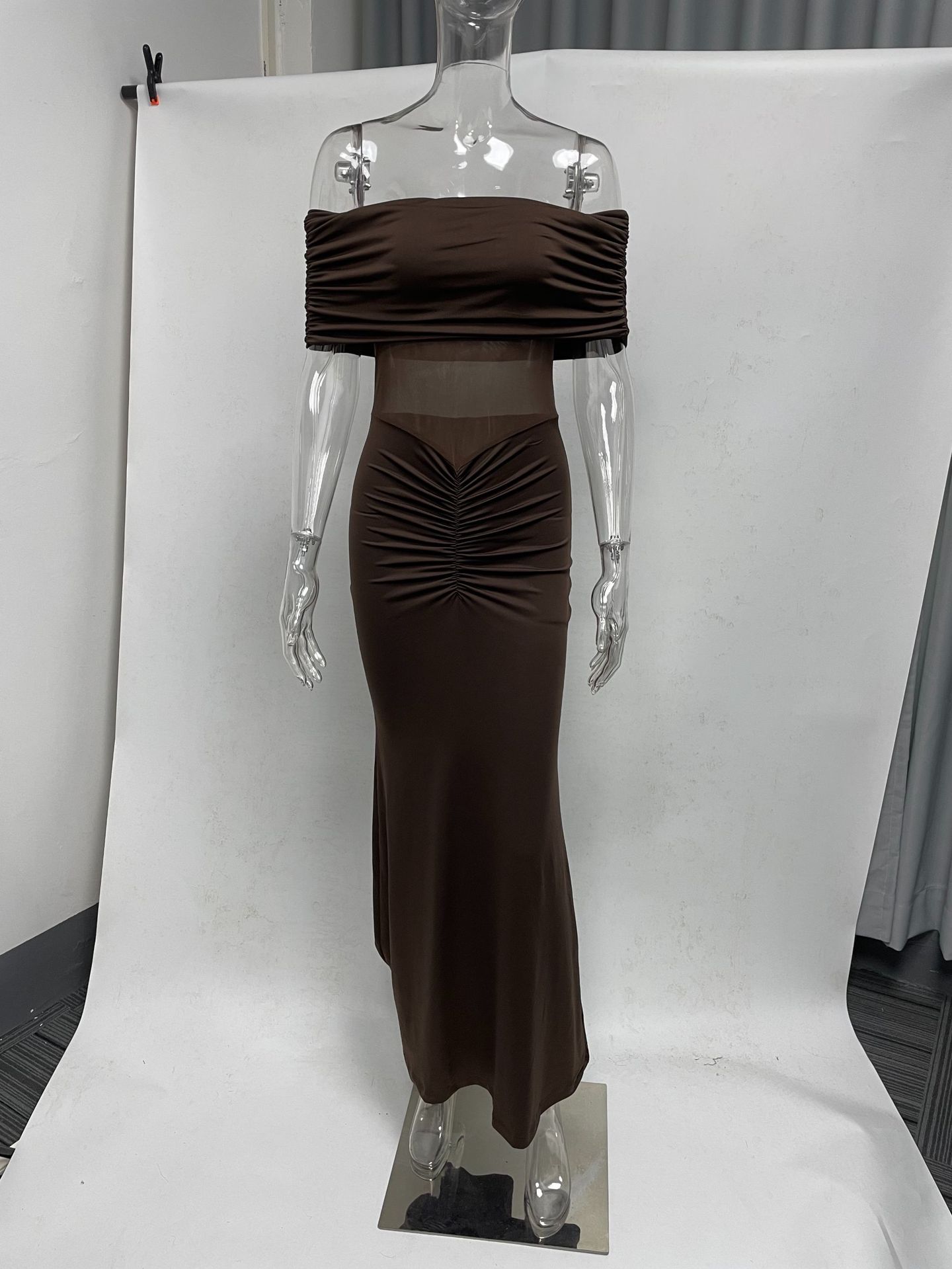 Robe de soirée plissée sans manches pour femme