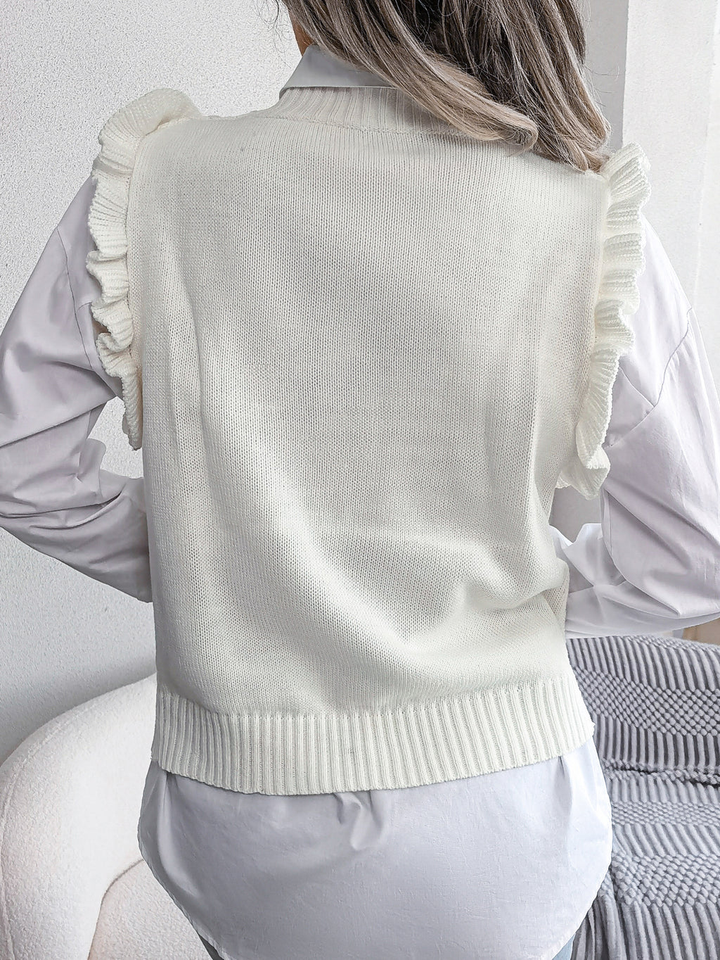 Gilet pull en maille diamant à volants pour femme