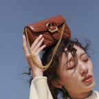 Sac messager brodé avec motif chaîne de fil pour femme, grand sac à bandoulière avec boucle en métal