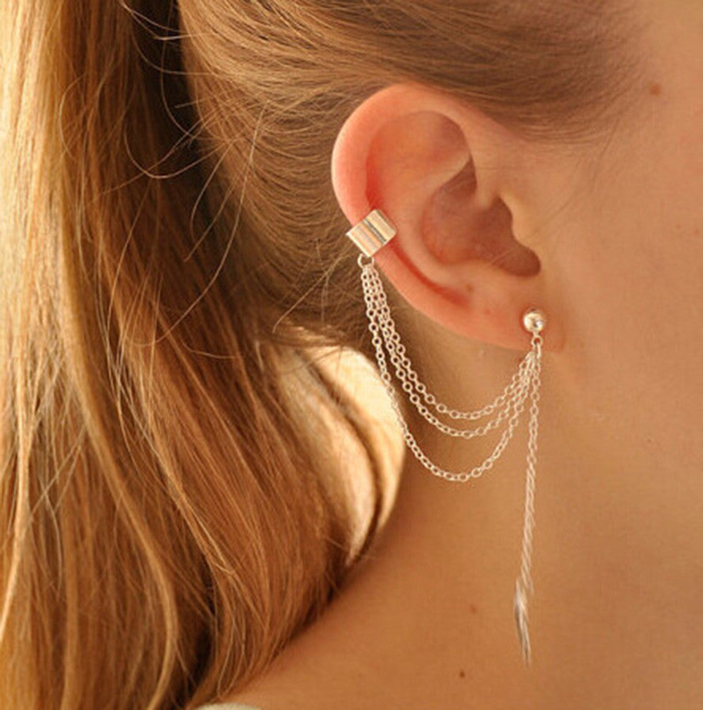 Boucles d'oreilles pendantes en forme de feuille de métal avec pompon pour femmes