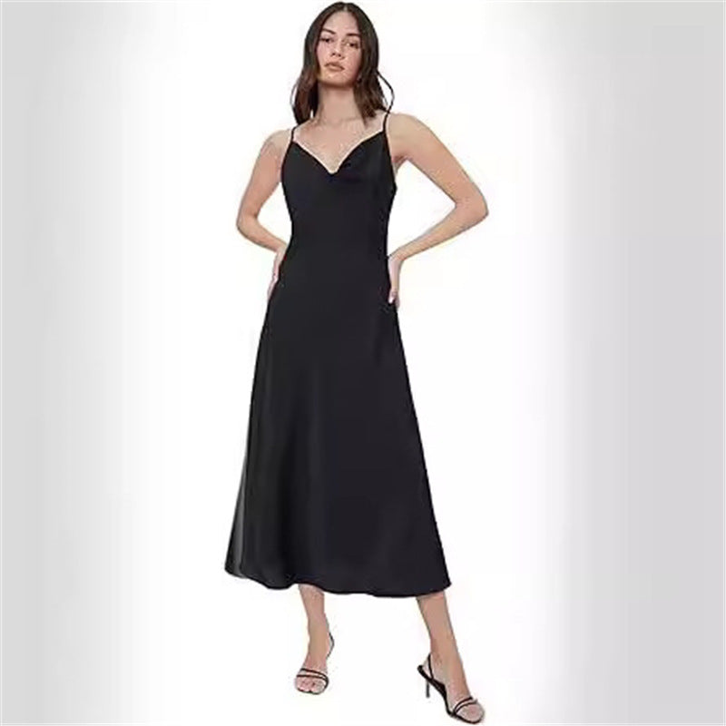 Robe de pyjama en satin sans dos pour femme