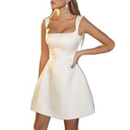 Robe de mariée courte et simple en satin coupe évasée pour femme