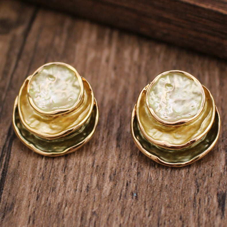 Boucles d'oreilles rondes peintes tricolores à la mode, élégantes et polyvalentes, boucles d'oreilles géométriques pour femmes