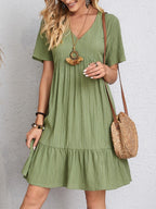 Robe d'été décontractée ample à volants à col en V et manches courtes pour femme, idéale pour la plage