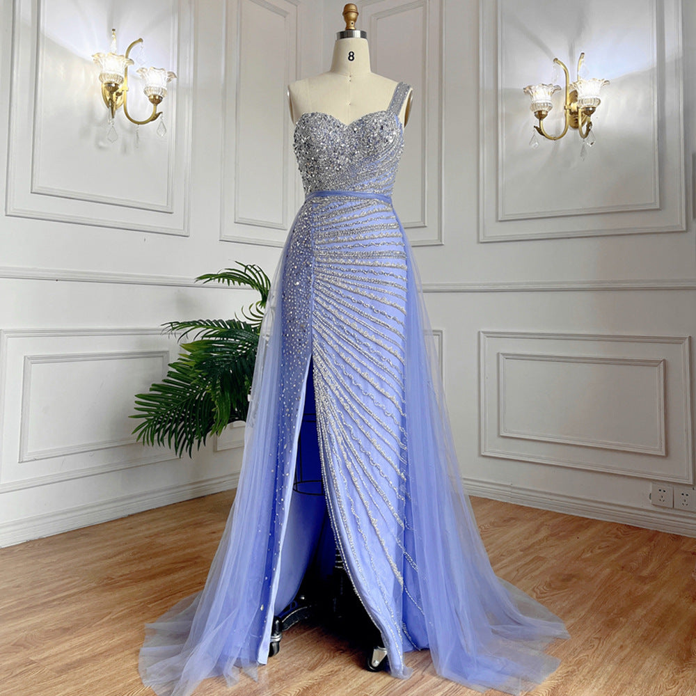 Robe queue de poisson bleue perlée faite main à épaules fendues