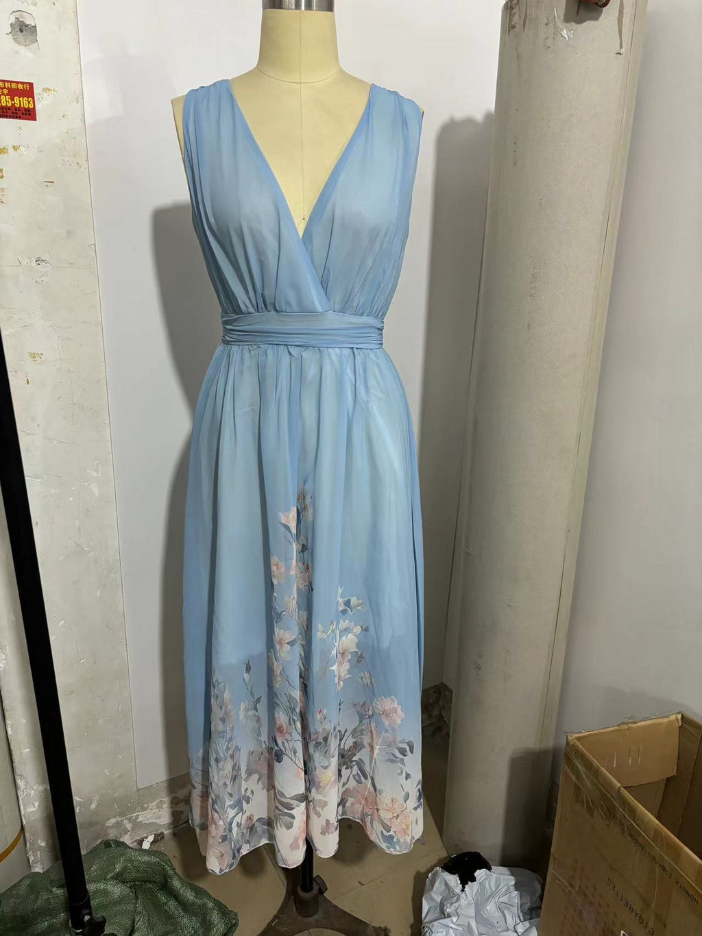 Robe de Soirée Élégante Col en V Robe Transfrontalière