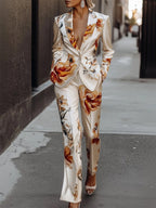 Ensemble deux pièces de costume en satin imprimé à manches longues