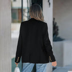 Blazer noir de coupe ajustée à col tailleur