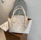 Single shoulder bag
