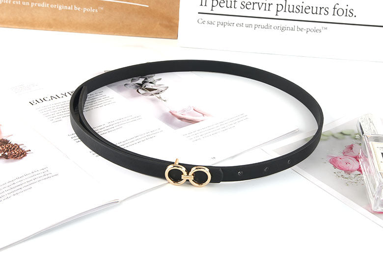 Ceinture fine à boucle ardillon et bouton-pression de style rétro