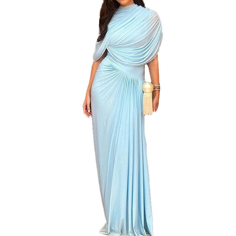 Robe plissée élégante et flatteuse pour femme