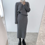 Ensemble deux pièces pour femme : pull et robe fourreau, nouvelle collection automne-hiver au tempérament chic
