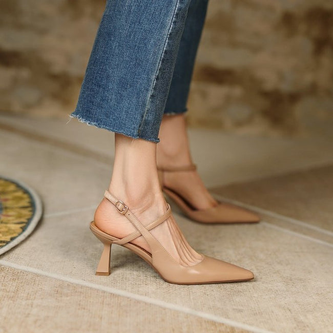 Chaussures à talons aiguilles et bout pointu Hover Image