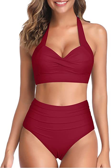 Maillot de bain de vacances au bord de la mer avec haut de bikini fendu à nœud