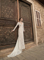 Robe longue Fantasy à manches longues, col en V et dos nu
