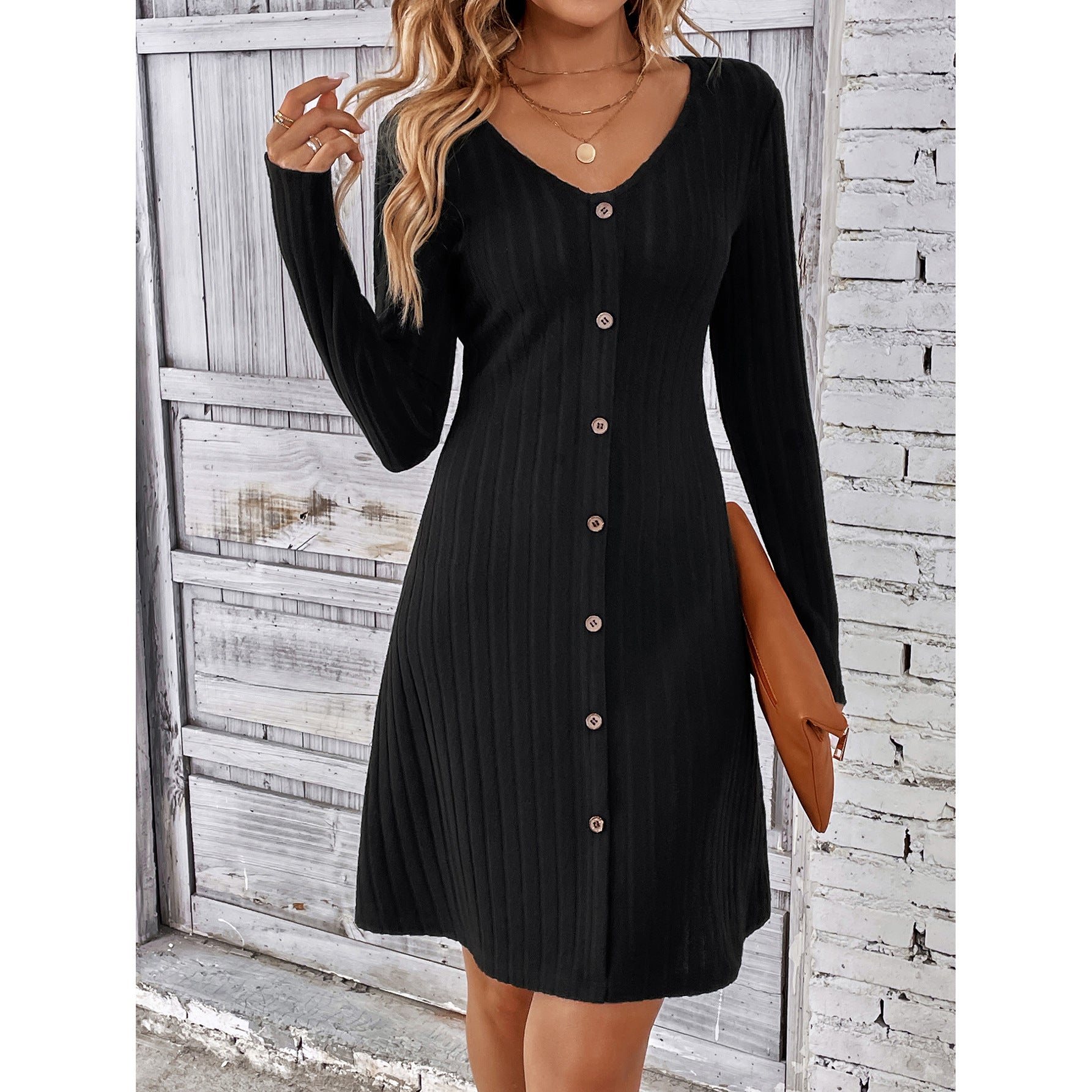 Robe longue à col en V et manches longues avec boutons et taille ajustée, vêtement féminin ajusté