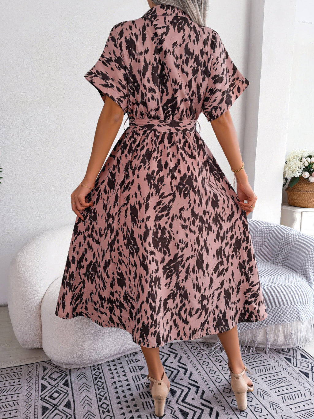 Robe chemise décontractée ample à imprimé léopard et taille nouée pour femme