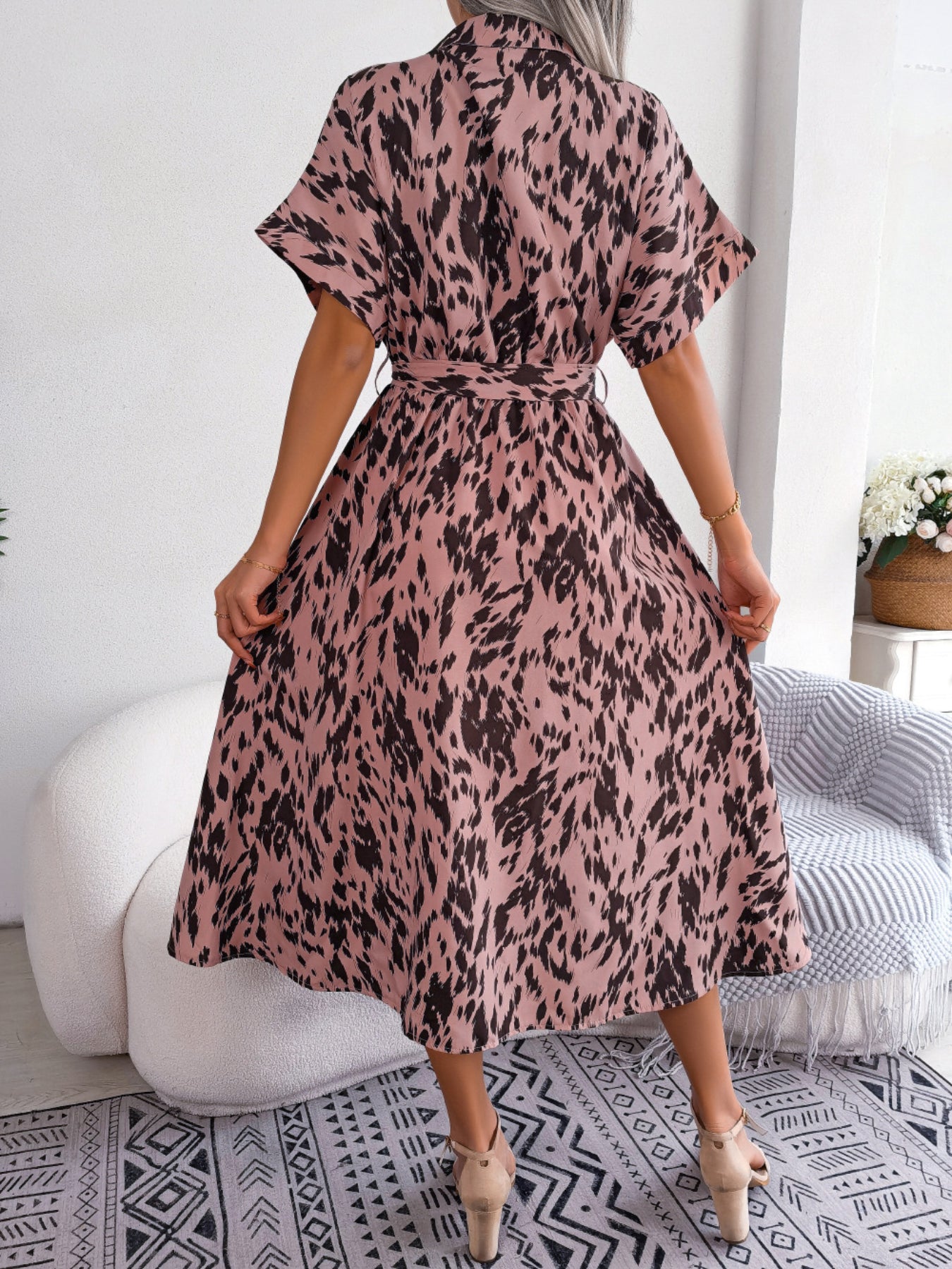 Robe chemise décontractée ample à imprimé léopard et taille nouée pour femme