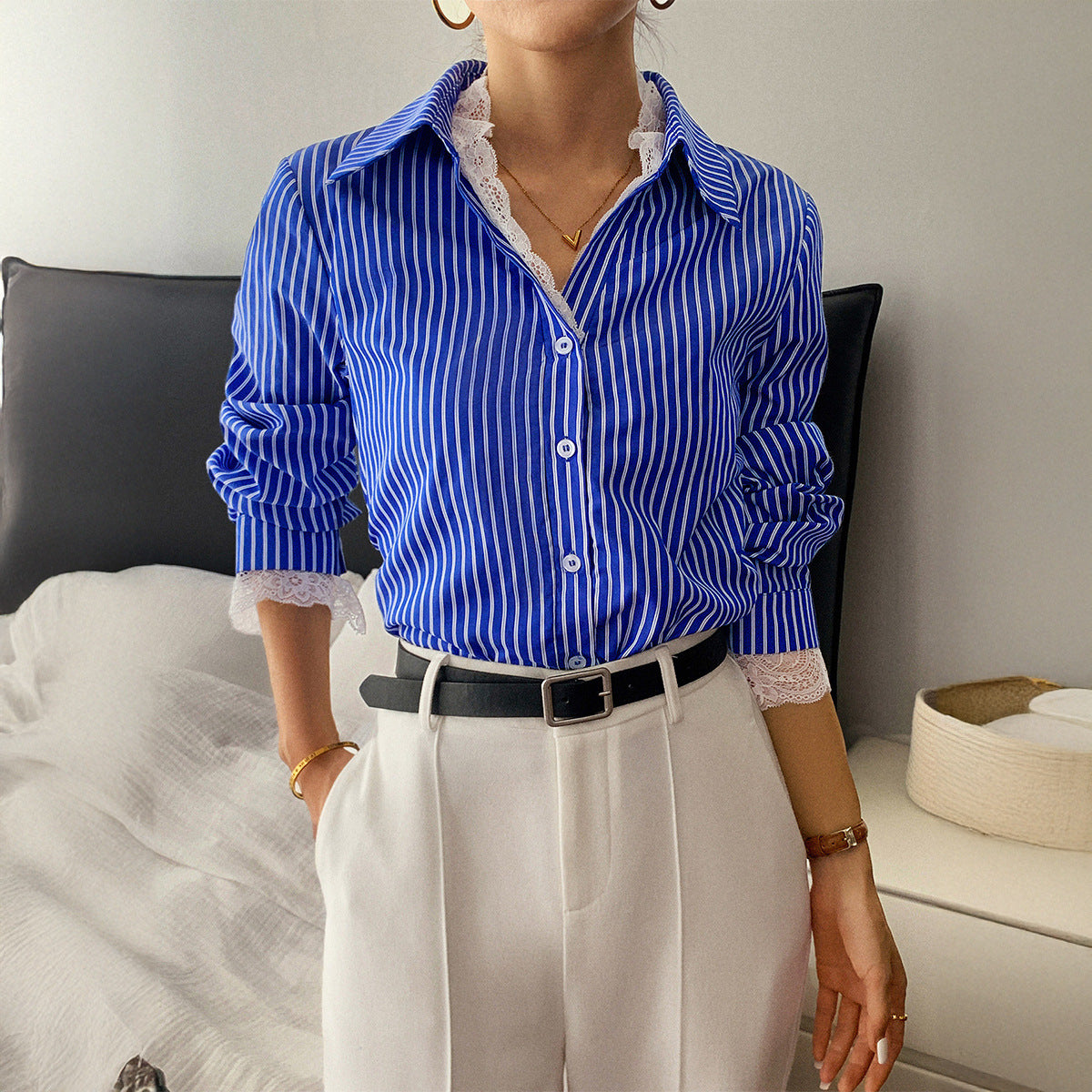 Chemise rayée à manches longues boutonnée pour femme