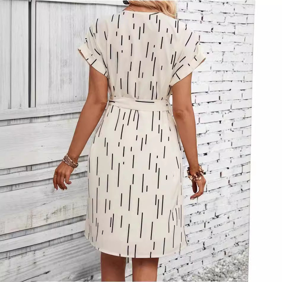 Robe à manches chauve-souris fendue au col avec ceinture à imprimé intégral pour femme