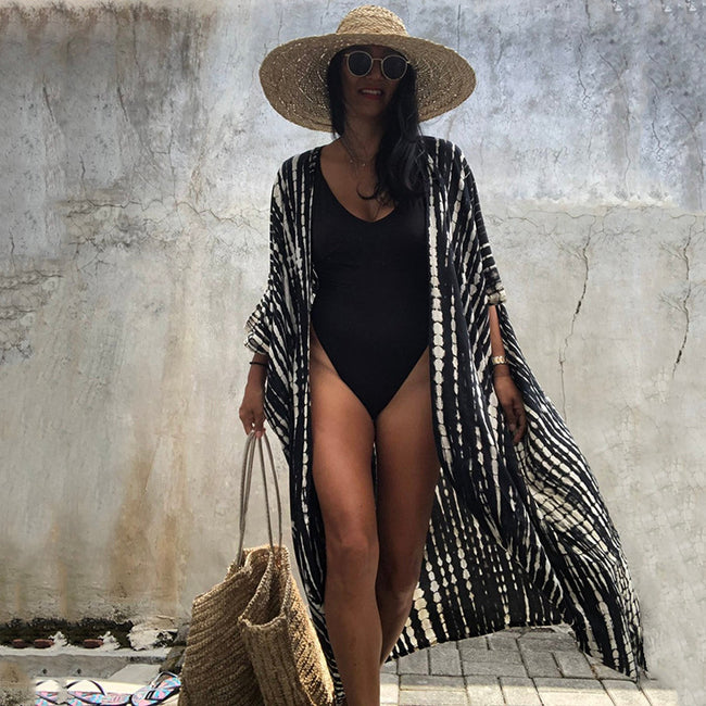 Robe de plage de villégiature en polyester anti-UV pour femmes Hover Image