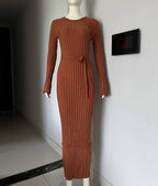 Robe en maille ajustée à col rond pour femme