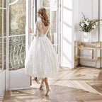 Robe de mariée mi-longue slim manches longues