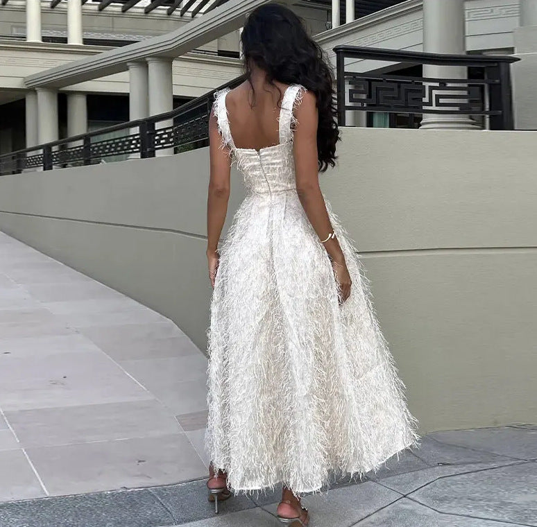Robe sans manches à pompons pour femme