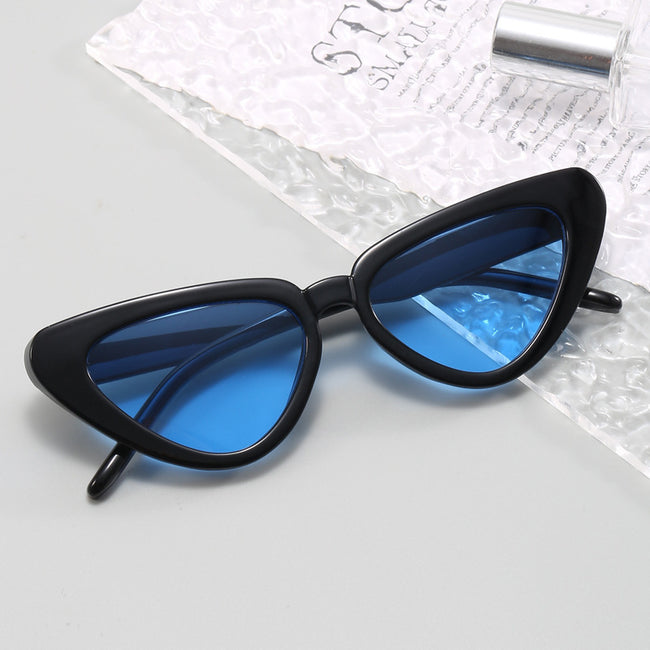 Lunettes de soleil triangulaires œil-de-chat pour femmes, à la mode, avec protection UV Main Image