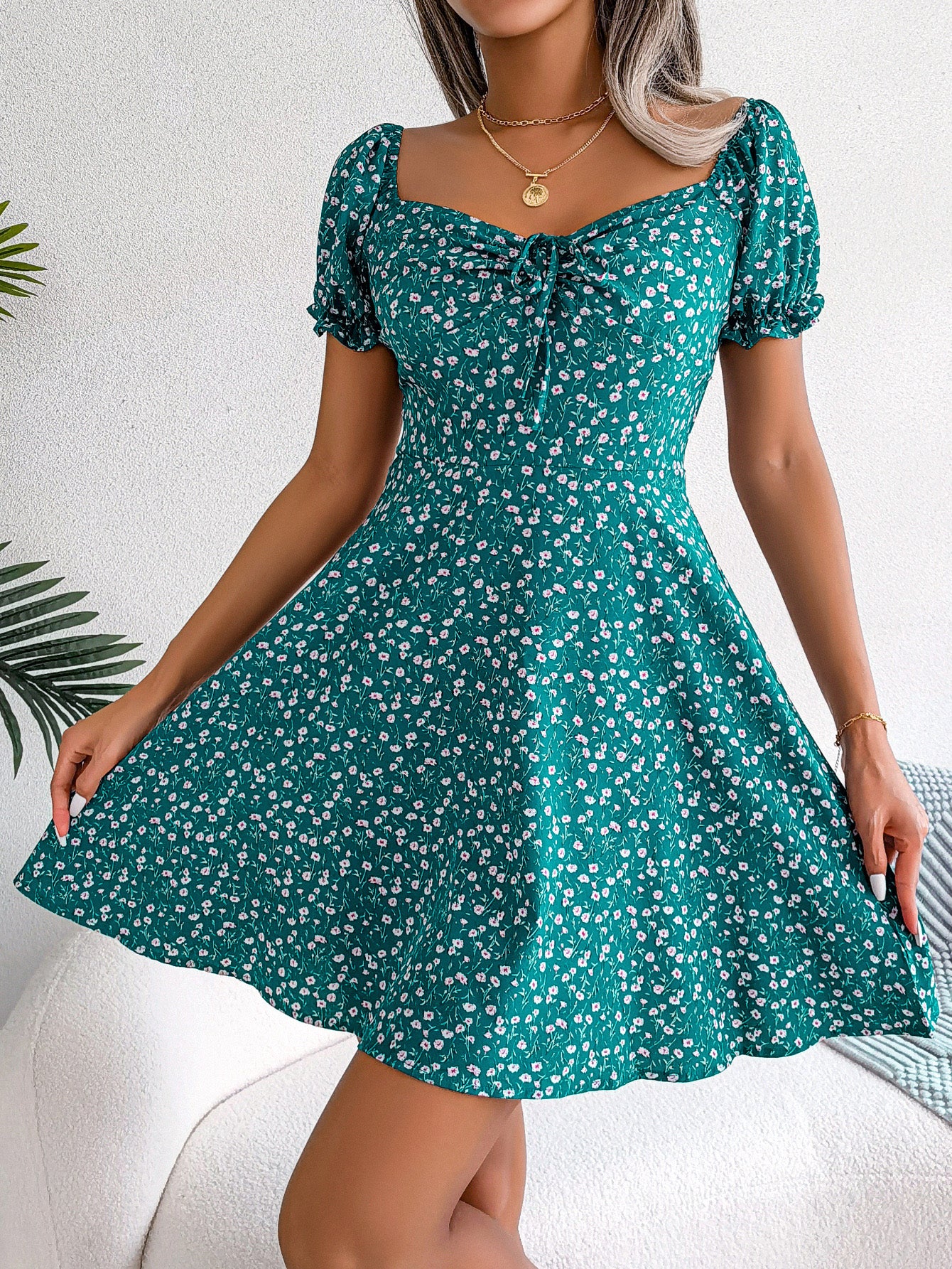 Robe décontractée femme à manches cloche, taille nouée avec cordon de serrage et imprimé floral fluide