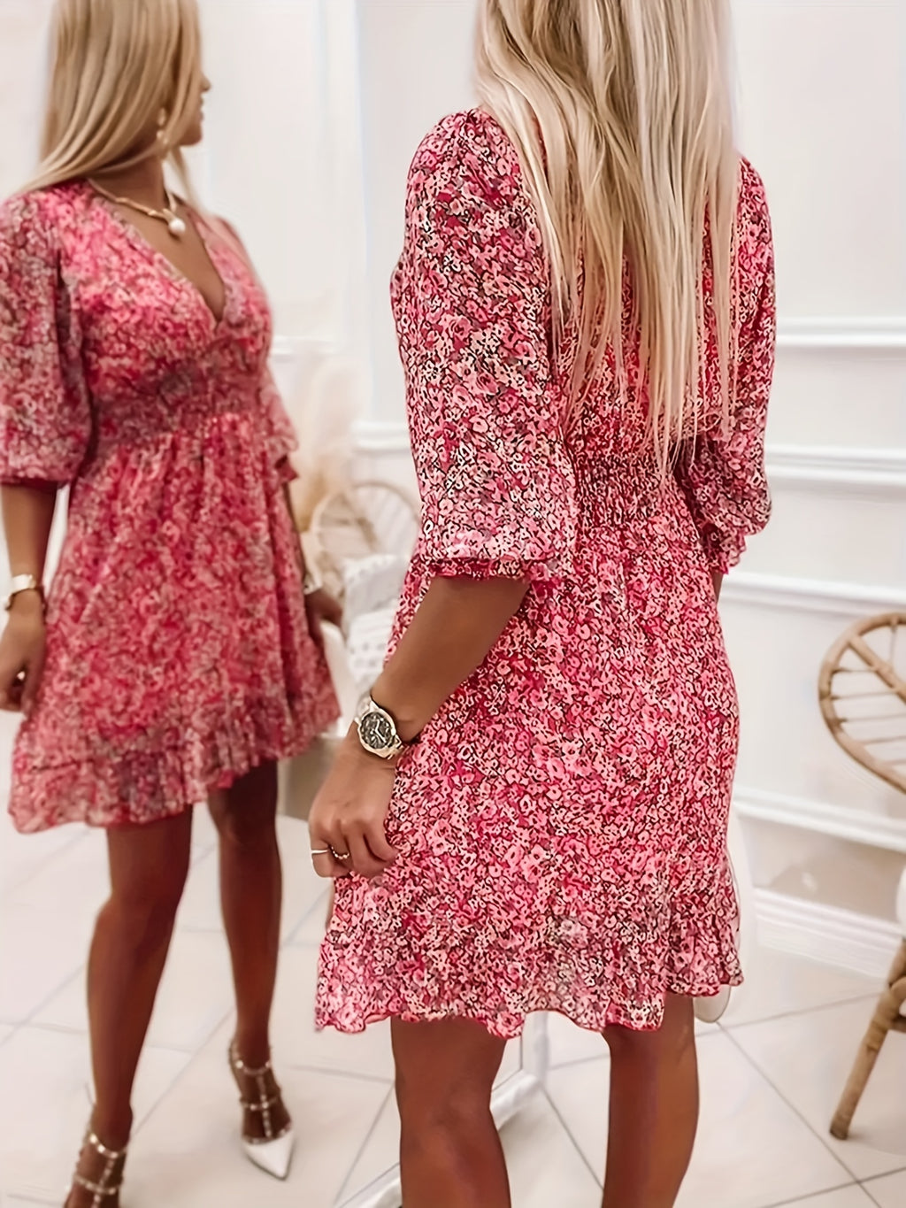 Robe imprimée col V avec manches et taille à volants - design exquis et élégant pour femmes - parfaite pour les femmes au printemps et en automne.