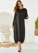 Robe longue ample à encolure ronde et laçage