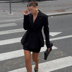 Ensemble deux pièces tailleur et jupe fourreau noirs amincissants et élégants avec ceinture à la taille pour femme