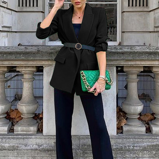 Blazer femme uni à manches longues et à la coupe élégante Main Image