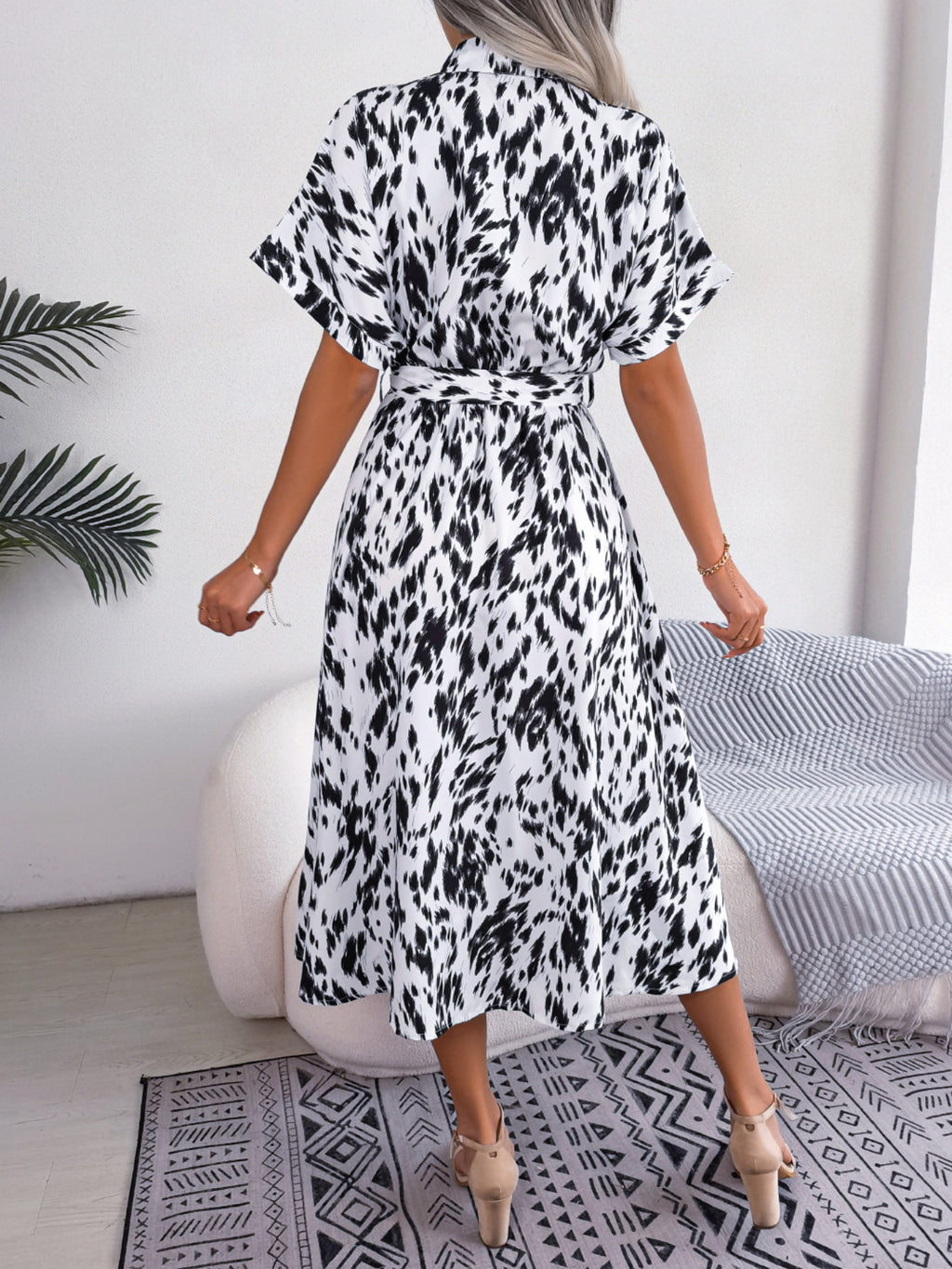 Robe chemise décontractée ample à imprimé léopard et taille nouée pour femme
