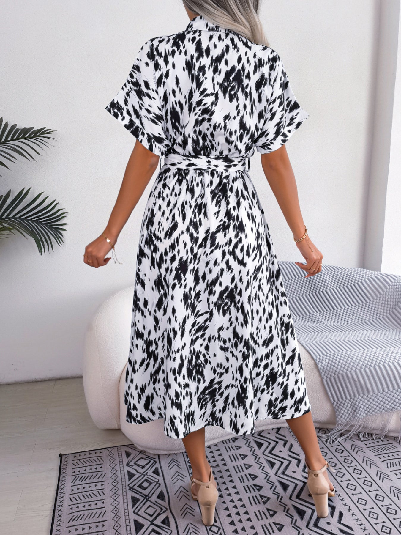 Robe chemise décontractée ample à imprimé léopard et taille nouée pour femme
